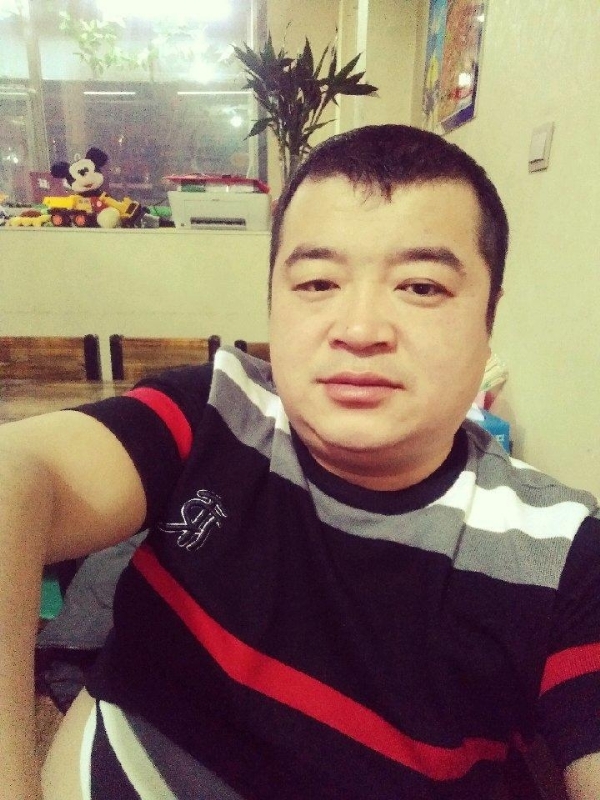 老实人的第一张照片--珲春闪婚服务中心